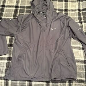 Nike jogging wind breaker